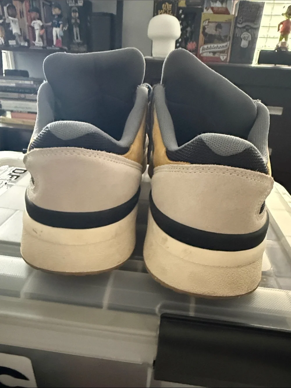 adidas forum 2000 shoes 9.5sz